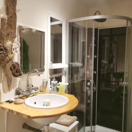 New York Apartment *